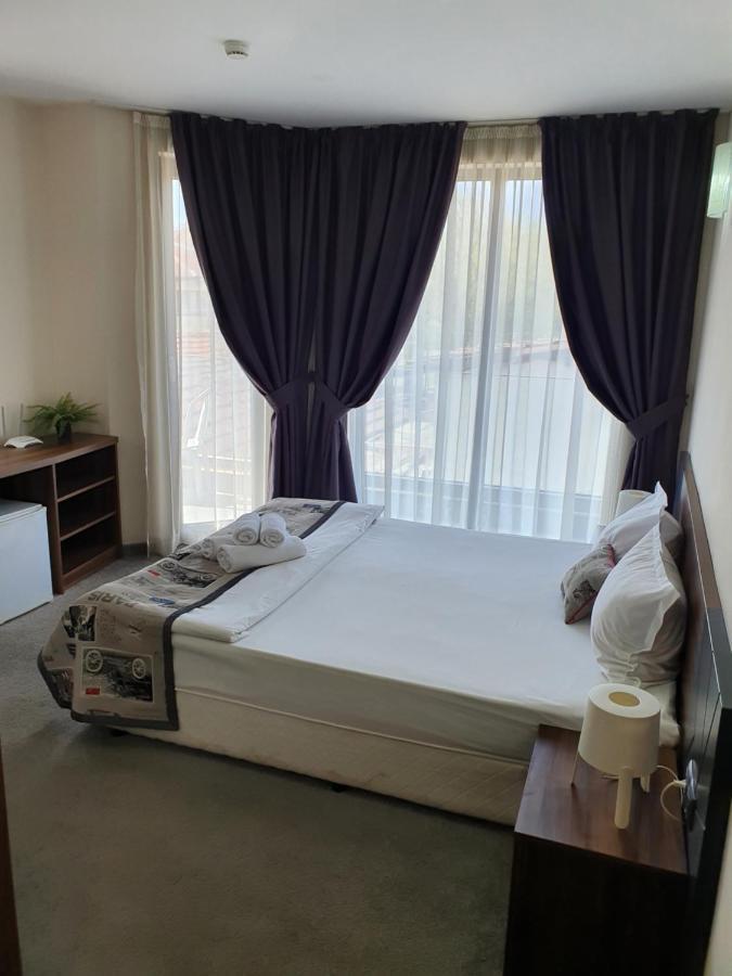 Family Hotel Novel City 布尔加斯 外观 照片
