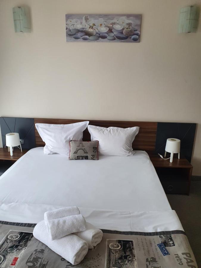 Family Hotel Novel City 布尔加斯 外观 照片