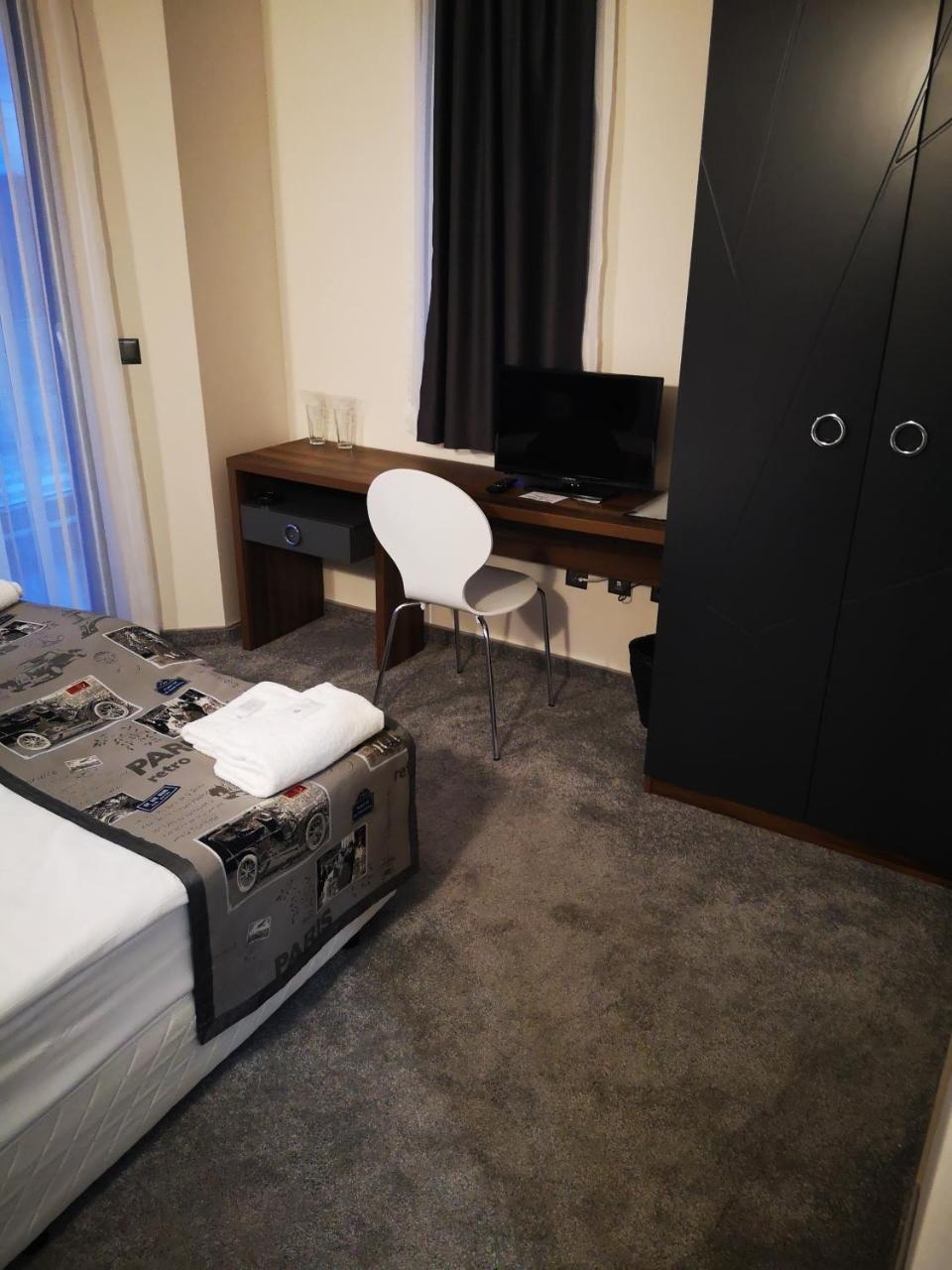 Family Hotel Novel City 布尔加斯 外观 照片