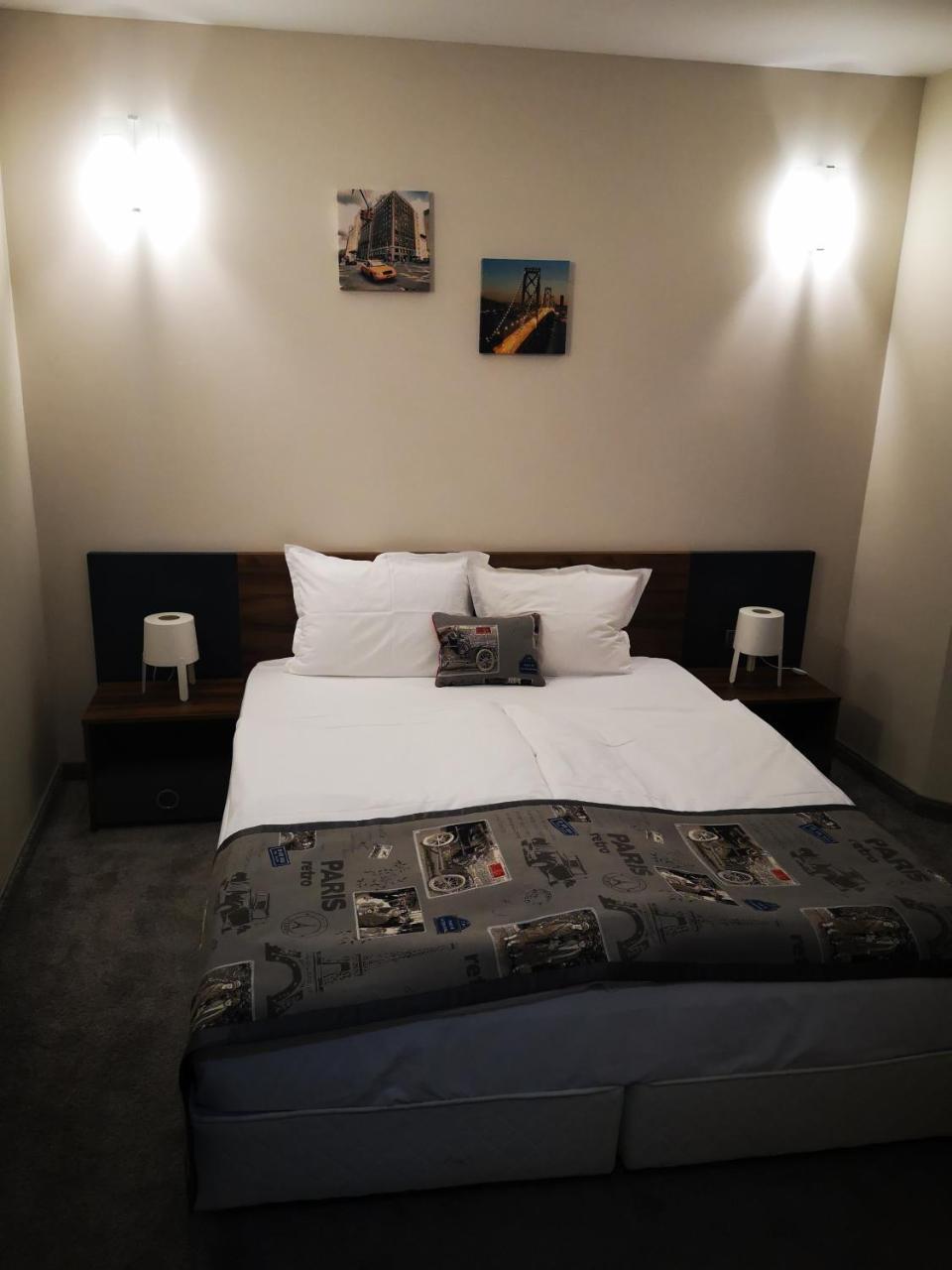 Family Hotel Novel City 布尔加斯 外观 照片